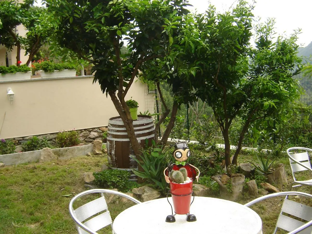 La Dolce Vita B&B Noli Bed and breakfast